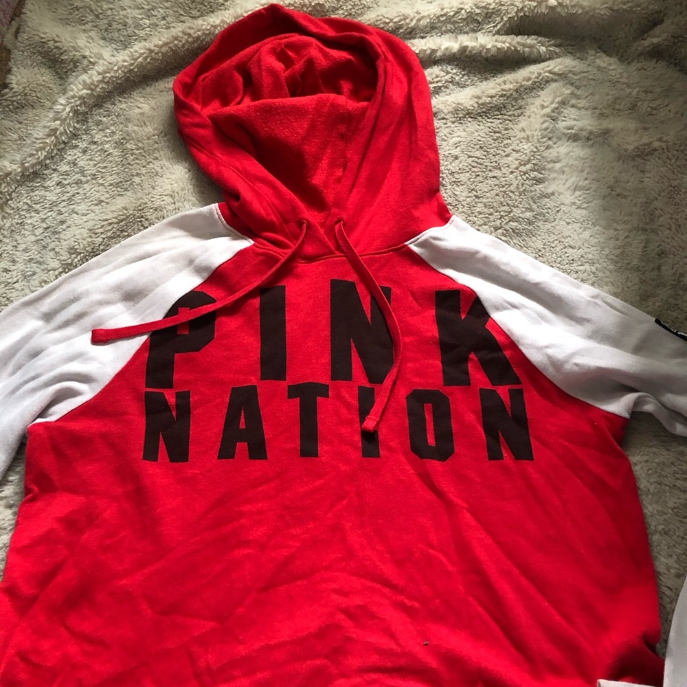 Red white and black cropped hoodie